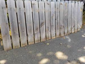 lot 140 image: Fence Panel 93 Long x 36 High- 5 ...