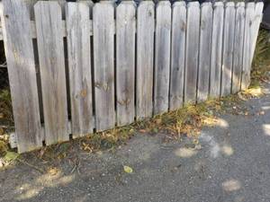 lot 143 image: Fence Panel 86 Long x 36 High- 5 ...
