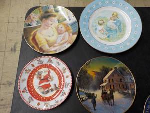 lot 146 image: Collection of Plates and Hangers...