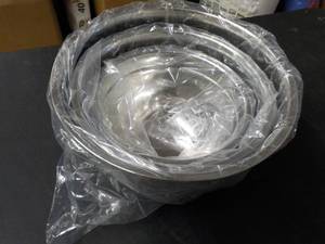 lot 311 image: 3 Bowl Stainless Steel Set...