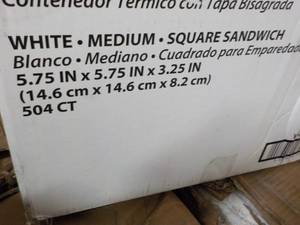 lot 327 image: Sysco Case of Foam Containers 504 i...