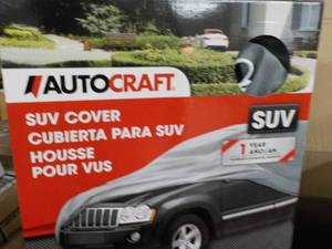lot 374 image: Auto Craft SUV Cover...