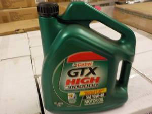 lot 400 image: 1 Gallon Castrol GTX High Milage SA...