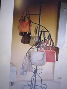 lot 24 image: Purse Caddy open box Retail $79.99 ...