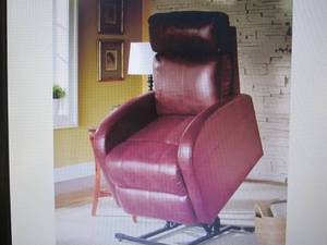 lot 26 image: Powered Lift Recliner open box Reta...