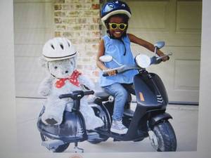 lot 29 image: Ride-On Scooter with Sidecar open b...