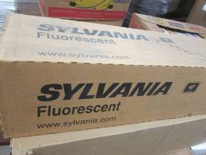 lot 34 image: Case of 30 Sylvania T8 Fluorescent ...