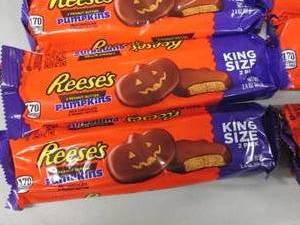 lot 46 image: 8- 2.2 oz pks Reeses Pumpkins...
