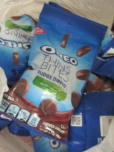 lot 62 image: 12- 1.7 oz bags Oreo Thin Bites...
