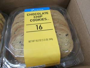 lot 91 image: 4- 16ct pks Premium Chocolate Chip ...
