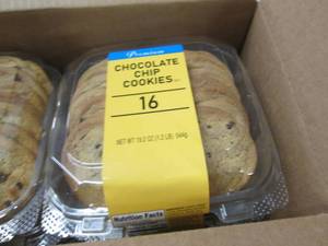lot 93 image: 4- 16ct pks Premium Chocolate Chip ...
