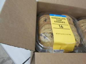 lot 94 image: 4- 16ct pks Premium Chocolate Chip ...