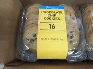 lot 107 image: 4- 16ct pks Premium Chocolate Chip ...