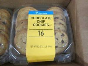 lot 109 image: 4- 16ct pks Premium Chocolate Chip ...