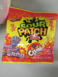 lot 149 image: 12- 3.6 oz Bags Sour Patch Kids ...