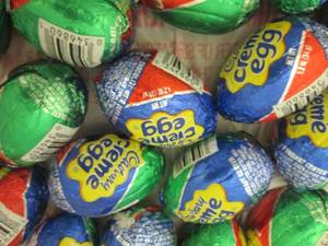 lot 153 image: 24 Cadbury Crme Eggs...