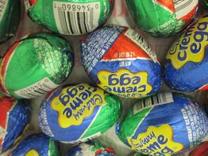 lot 154 image: 24 Cadbury Crme Eggs...