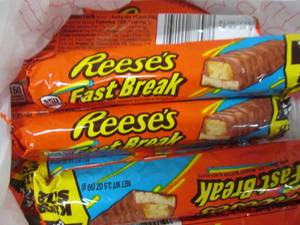 lot 192 image: 12- Reeses Fast Break Bars...