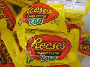 lot 198 image: 24 pks Reeses Pieces Eggs...