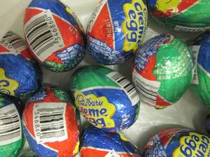 lot 213 image: 24 Cadbury Crme Eggs...
