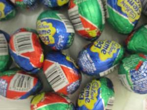 lot 215 image: 24 Cadbury Crme Eggs...