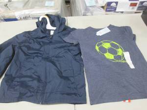 lot 234 image: Size 67 Tshirt, Lightweight jacket...