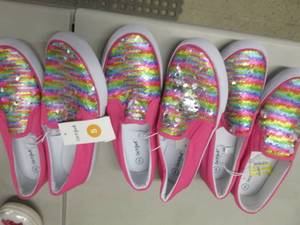lot 244 image: 3 Pair NWT Shoes Size 5...
