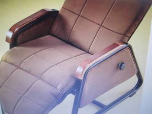 lot 312 image: Zero Gravity Chair open box Retail ...