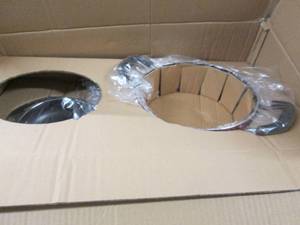 lot 314 image: Aluminum Cookware Set open box...