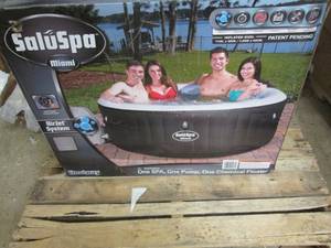 lot 332 image: Bestway SaluSpa Miami Inflatable Ho...