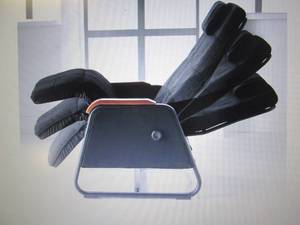 lot 386 image: Zero Gravity Chair open box Retail ...