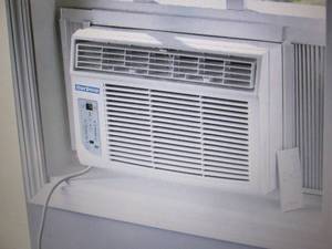 lot 387 image: Norpole 10,000 BTU Window AC Unit ...
