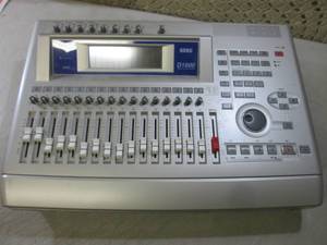 Korg D1600 16-Channel Digital Recor...