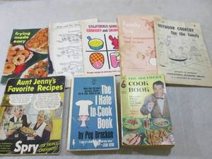 Vintage Cookbooks  CSB...