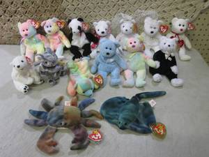 Lot of Assorted Beanie Babies  BS...