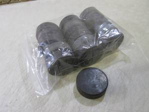 Lot of 18 Hockey Pucks  BS...