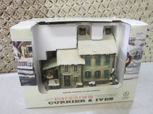Hand Crafted Porcelain Collectable ...
