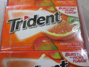 12 Packs of Trident Tropical Twist ...