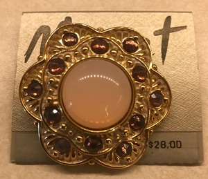 Monet Fashion Pin