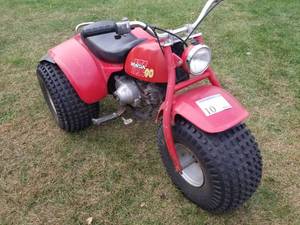 lot 10 image: 1980s Honda ATC 80 3-Wheeler ATV