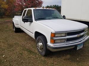 lot 4 image: 1995 Chevrolet C3500 Extended Cab 2-Door Dually Pickup Truck w 5th Wheel Hitch