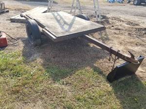 lot 8 image: Single-Axle Trailer with Wood Bed