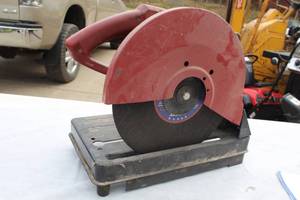 lot 15 image: Tool Shop 14 Metal Cut-Off Saw 240-2201