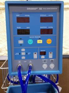 lot 5 image: MSRP $800 GE Medical Systems Dinamap XL Patient Bedside Vital Signs Monitoring System With Cuff On Mobile Stand - Excellent Working Condition