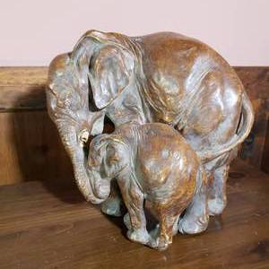 lot 702 image: Engaging Elephant Sculpture