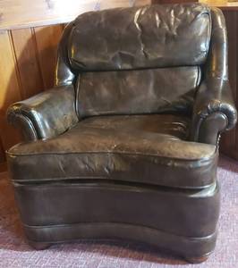lot 913 image: Brass Tack Leather Armchair and Ottoman