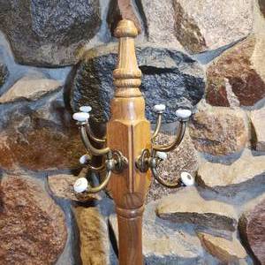 lot 523 image: Tall Oak Hall Tree Coat Rack