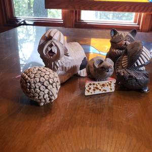 lot 1124 image: Stone Carved Woodland Creatures