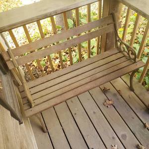 lot 906 image: Iron Garden Bench (A)