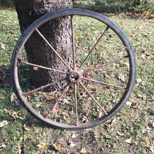 lot 2102 image: Iron Wagon Wheels